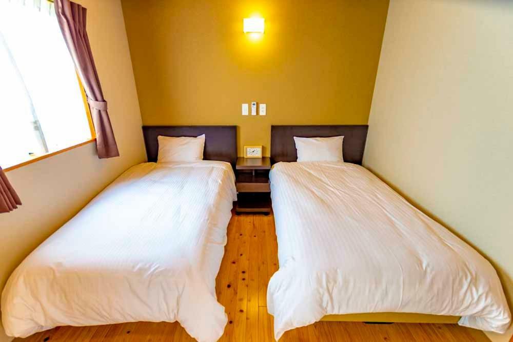 Beach Resort Hotel Kalakaua Onna Εξωτερικό φωτογραφία