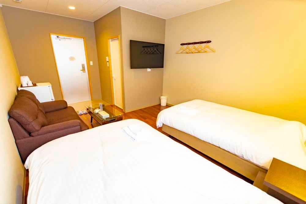 Beach Resort Hotel Kalakaua Onna Εξωτερικό φωτογραφία