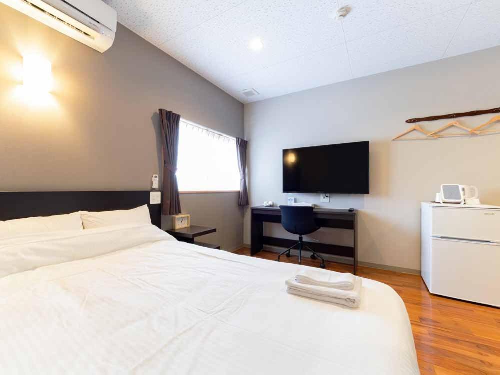 Beach Resort Hotel Kalakaua Onna Εξωτερικό φωτογραφία